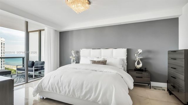 5875 Collins Avenue 1807, Miami Beach, FL 33140