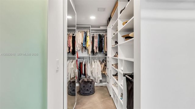 5875 Collins Avenue 1807, Miami Beach, FL 33140