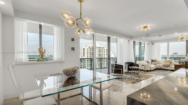 5875 Collins Avenue 1807, Miami Beach, FL 33140