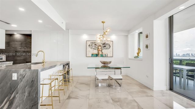 5875 Collins Avenue 1807, Miami Beach, FL 33140