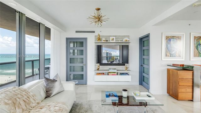 5875 Collins Avenue 1807, Miami Beach, FL 33140