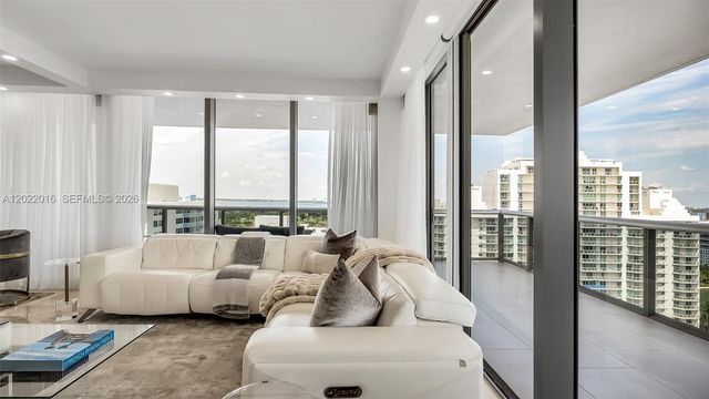 5875 Collins Avenue 1807, Miami Beach, FL 33140