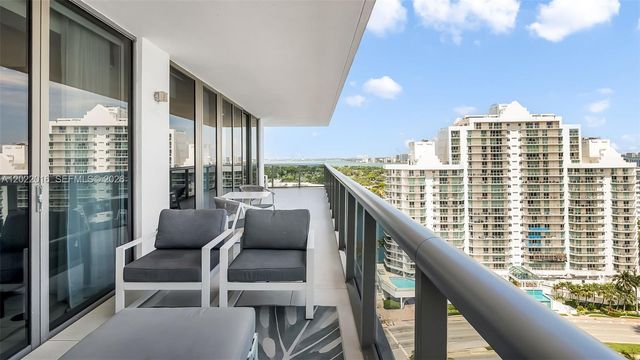 5875 Collins Avenue 1807, Miami Beach, FL 33140