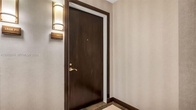 5875 Collins Avenue 1807, Miami Beach, FL 33140