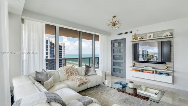 5875 Collins Avenue 1807, Miami Beach, FL 33140
