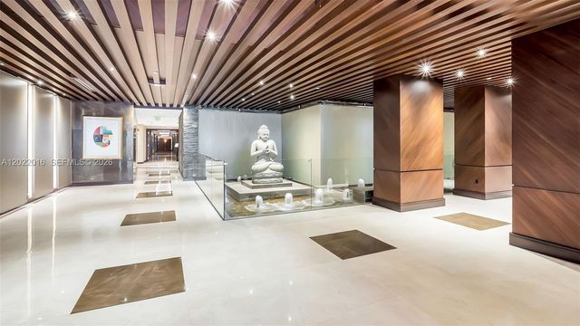 5875 Collins Avenue 1807, Miami Beach, FL 33140