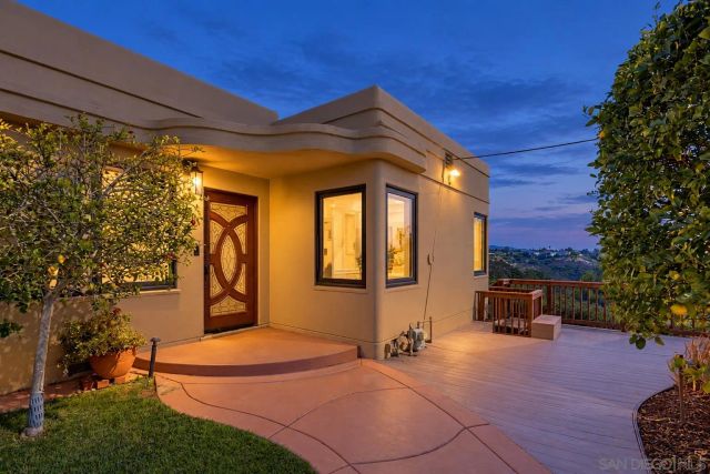 4391 Middlesex, San Diego, CA 92116