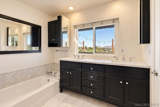 4391 Middlesex, San Diego, CA 92116
