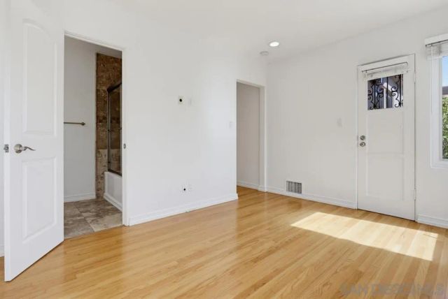 4391 Middlesex, San Diego, CA 92116