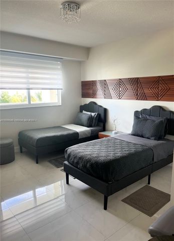 18100 N Bay Rd 504, Sunny Isles Beach, FL 33160