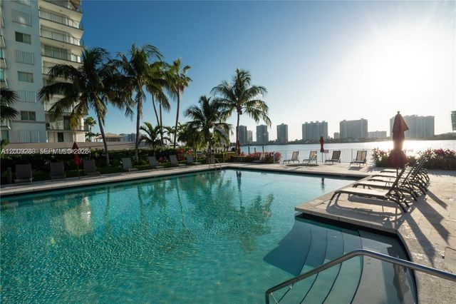 18100 N Bay Rd 504, Sunny Isles Beach, FL 33160