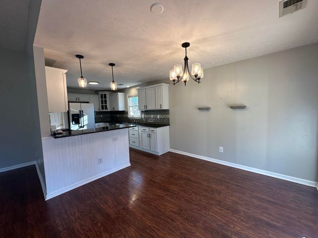 940 Ridgebrook Road, Lexington, KY 40509