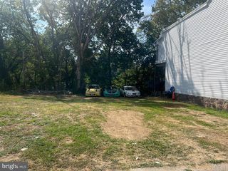 1185 BAILEY ST, Harrisburg, PA 17103