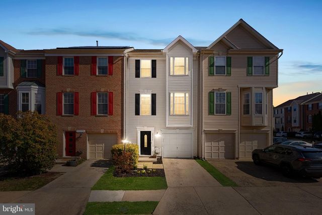 20392 FARMGATE TER, Ashburn, VA 20147