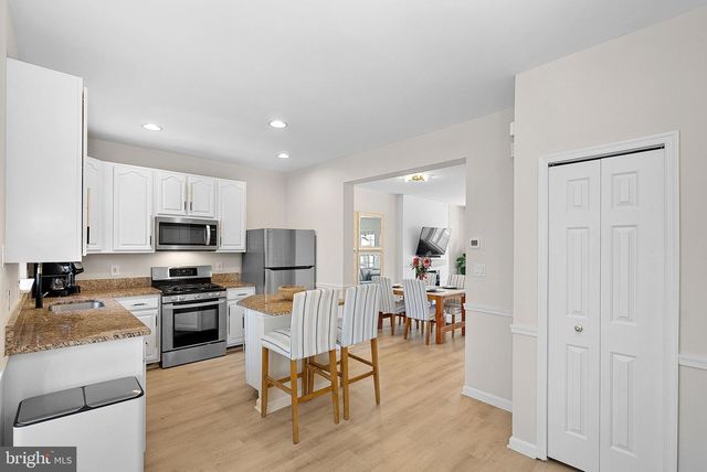 20392 FARMGATE TER, Ashburn, VA 20147