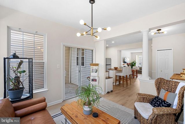 20392 FARMGATE TER, Ashburn, VA 20147