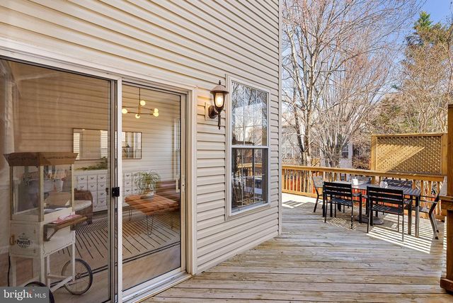 20392 FARMGATE TER, Ashburn, VA 20147