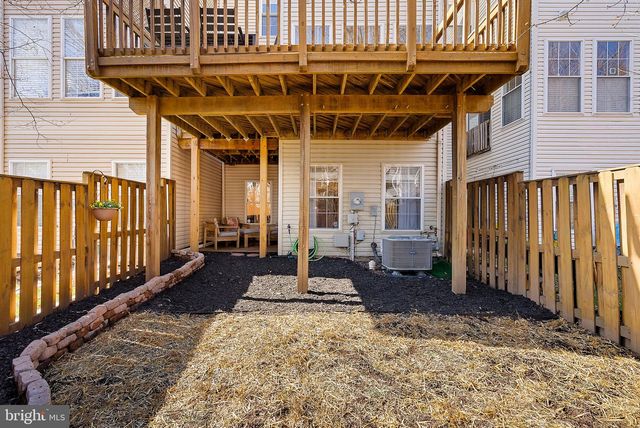 20392 FARMGATE TER, Ashburn, VA 20147