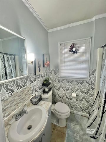 205 Highland Avenue, Atmore, AL 36502