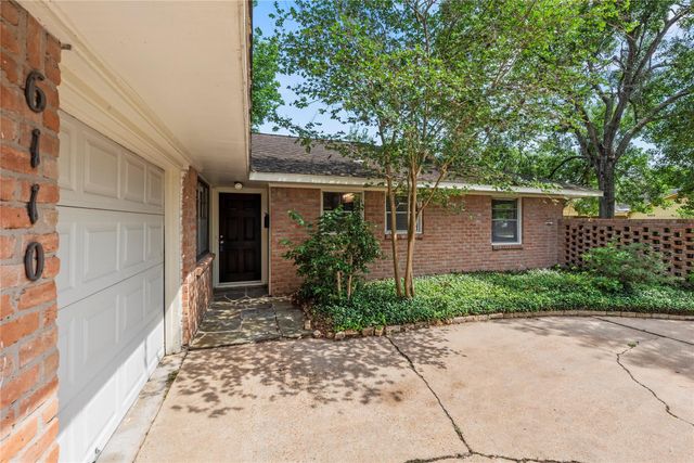 6110 Shadow Crest Street, Houston, TX 77074