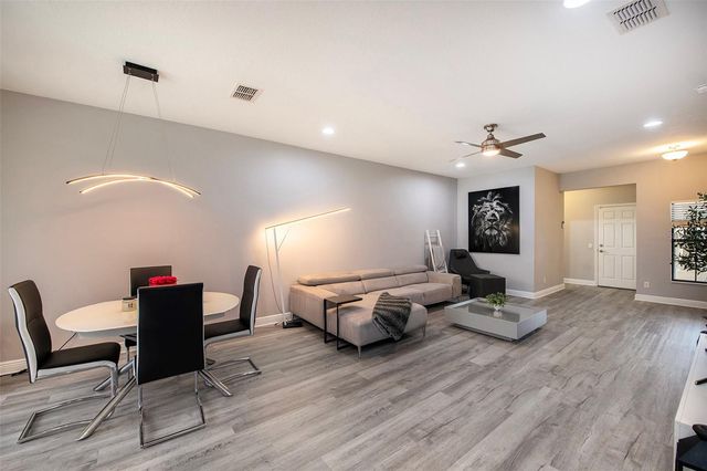 1990 MILKWEED, Lutz, FL 33558