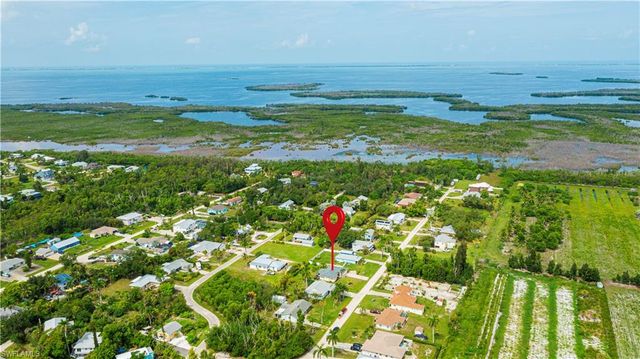 5831 Samoa DR, Bokeelia, FL 33922
