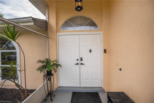 5831 Samoa DR, Bokeelia, FL 33922