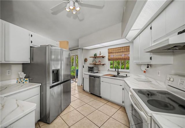5831 Samoa DR, Bokeelia, FL 33922