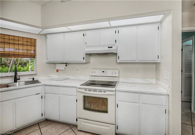 5831 Samoa DR, Bokeelia, FL 33922