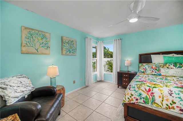 5831 Samoa DR, Bokeelia, FL 33922