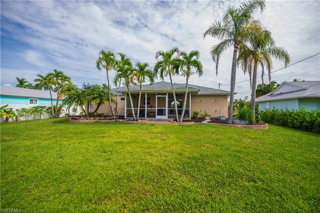 5831 Samoa DR, Bokeelia, FL 33922
