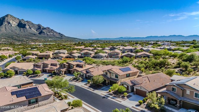 11777 N Silverscape Drive, Tucson, AZ 85737