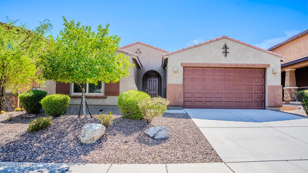 11777 N Silverscape Drive, Tucson, AZ 85737