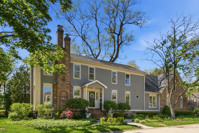1300 Somerset Avenue, Deerfield, IL 60015