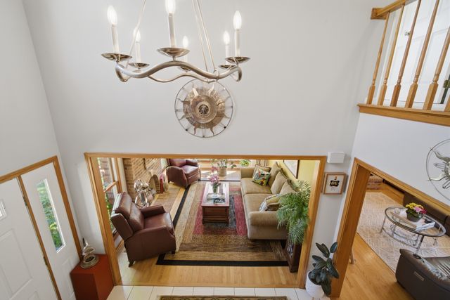 1300 Somerset Avenue, Deerfield, IL 60015