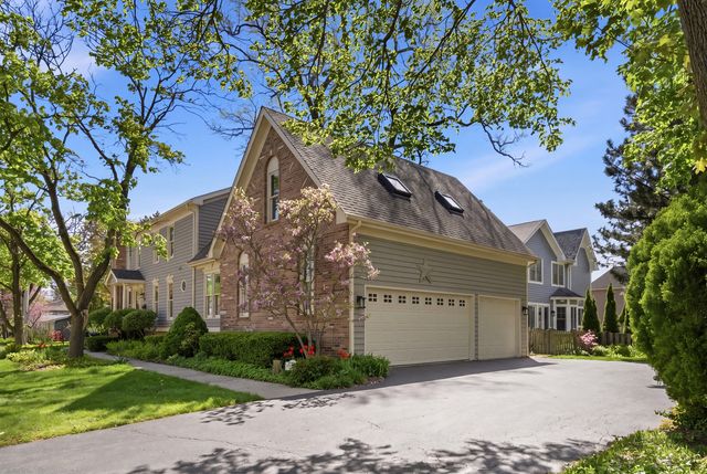1300 Somerset Avenue, Deerfield, IL 60015