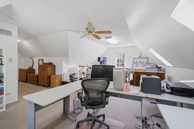 1300 Somerset Avenue, Deerfield, IL 60015