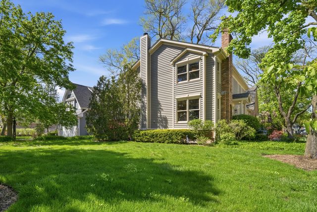 1300 Somerset Avenue, Deerfield, IL 60015