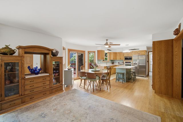 1300 Somerset Avenue, Deerfield, IL 60015