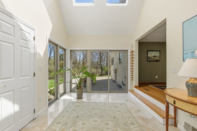 641 Salem End Road, Framingham, MA 01701