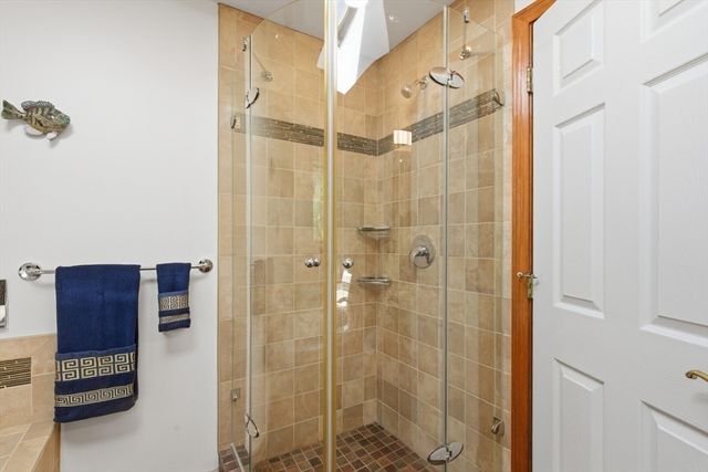 641 Salem End Road, Framingham, MA 01701