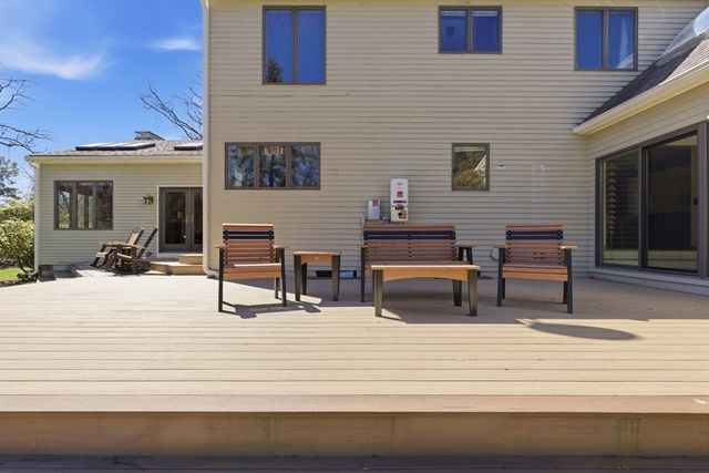 641 Salem End Road, Framingham, MA 01701