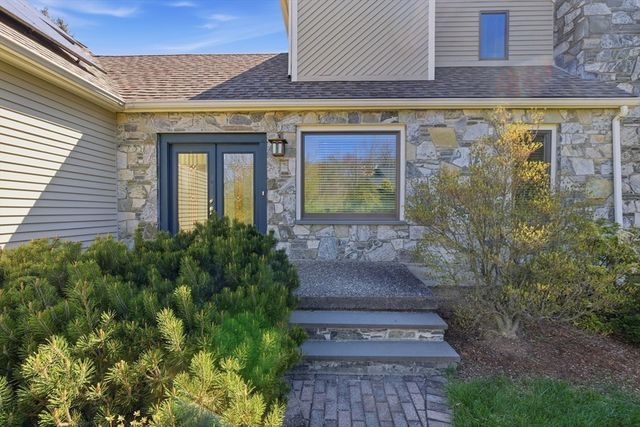 641 Salem End Road, Framingham, MA 01701