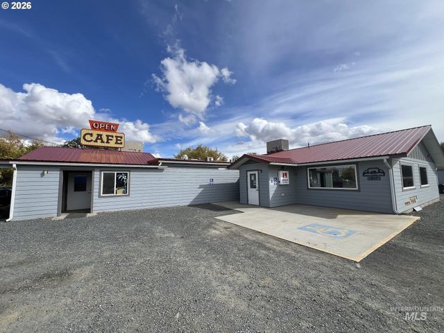 975 2nd St, North Powder, OR 97867 property photo