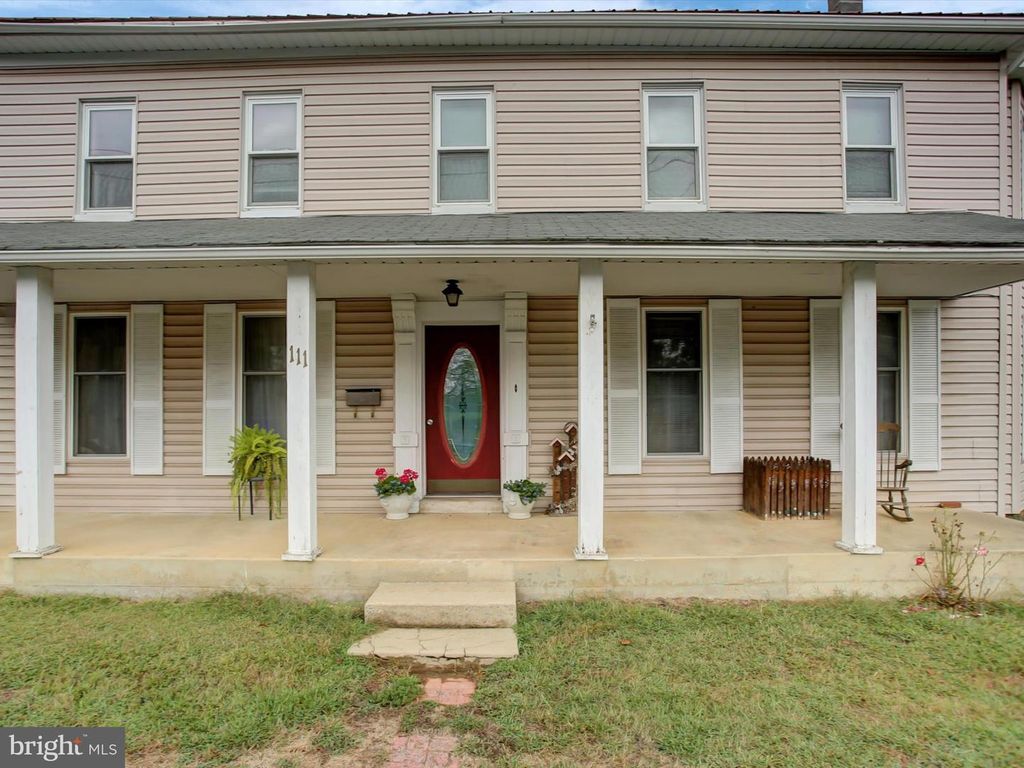 111 W MAIN ST, Fayetteville, PA 17222