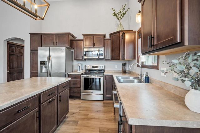 1823 NATION COURT, Neenah, WI 54956