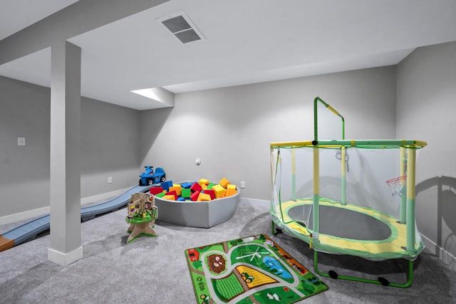 1823 NATION COURT, Neenah, WI 54956