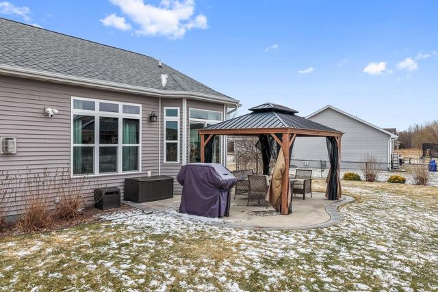 1823 NATION COURT, Neenah, WI 54956