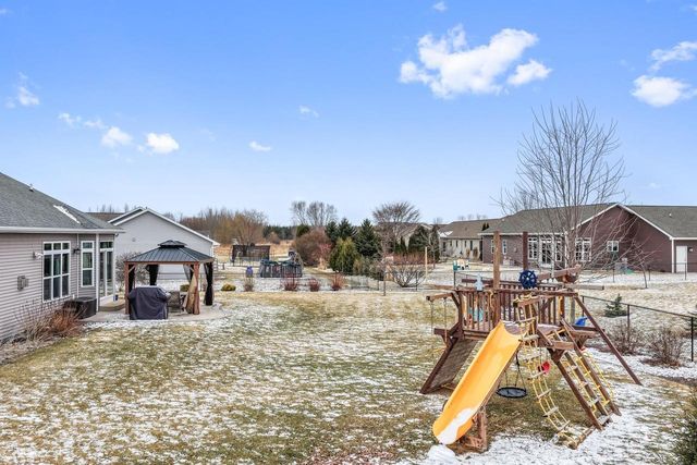 1823 NATION COURT, Neenah, WI 54956