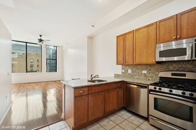 8 W Monroe Street 902, Chicago, IL 60603
